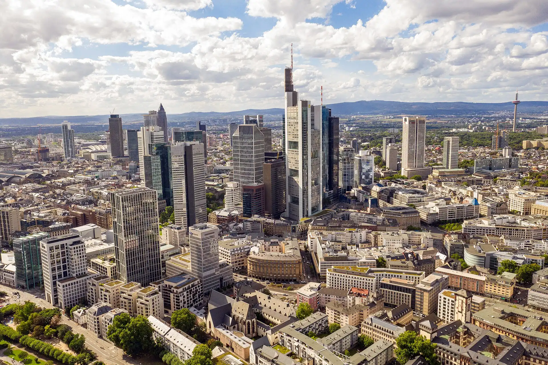 Grabstein Frankfurt: Ratgeber zu Kauf, Kosten und Friedhofsordnung 2026