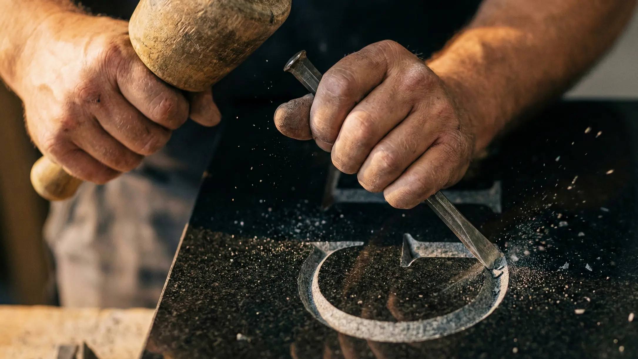 Individueller Grabstein und Grabsteine vom Steinmetz in Offenbach am Main – hochwertige Handwerkskunst