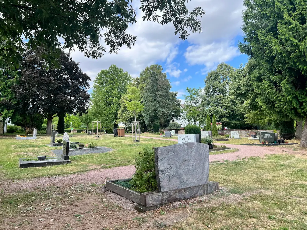 Alter Friedhof Maintal Wachenbuchen Haupteingang an der Kirchhofstraße